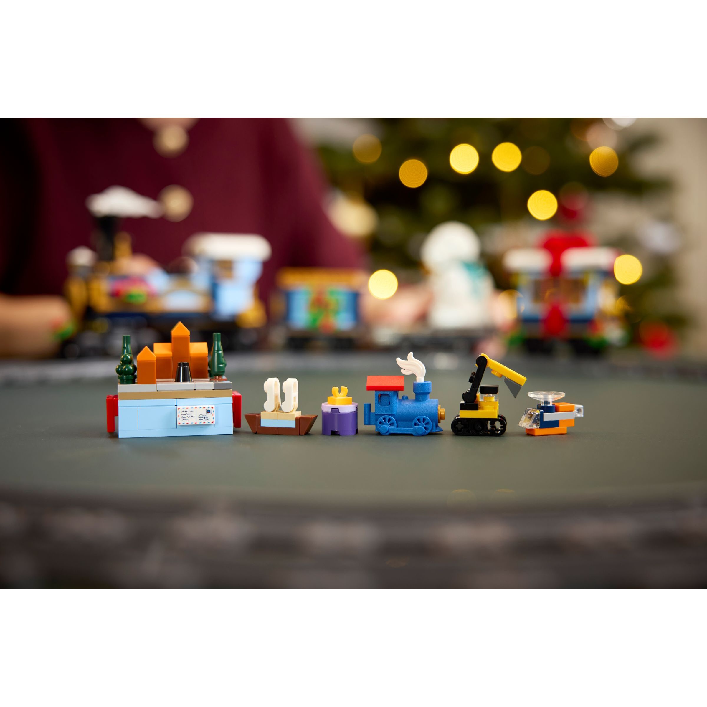 Holiday Express Train - Image 16