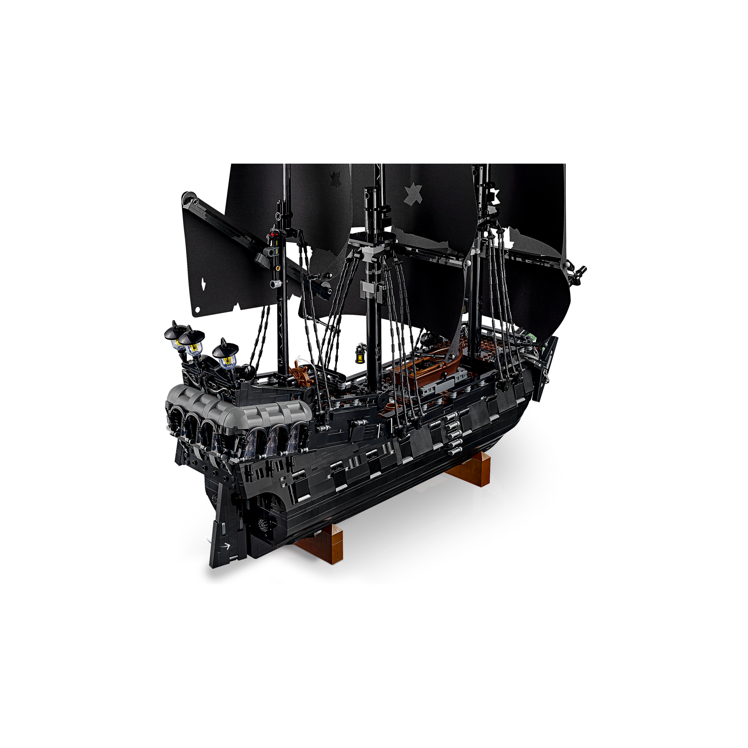 Captain Jack Sparrow's Pirate Ship - Image 7