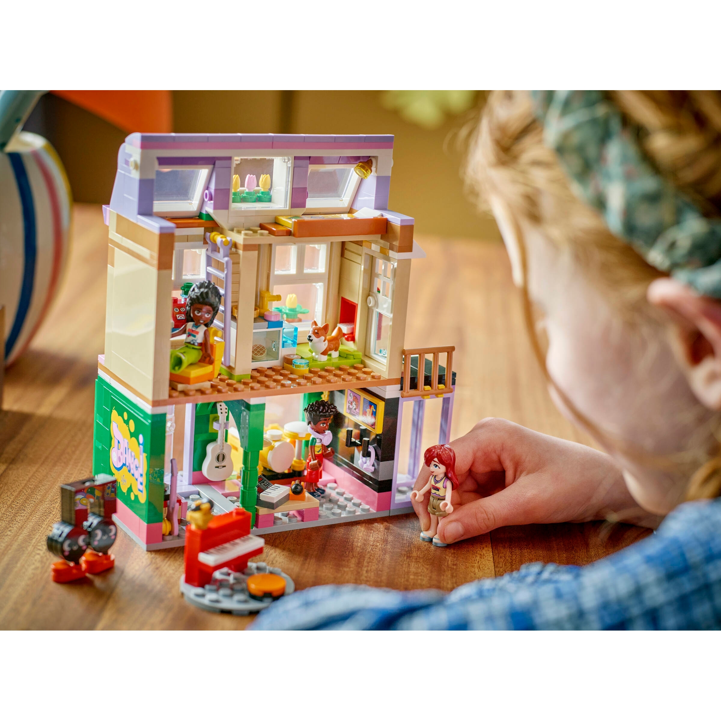 Music Store & Apartment - Image 8