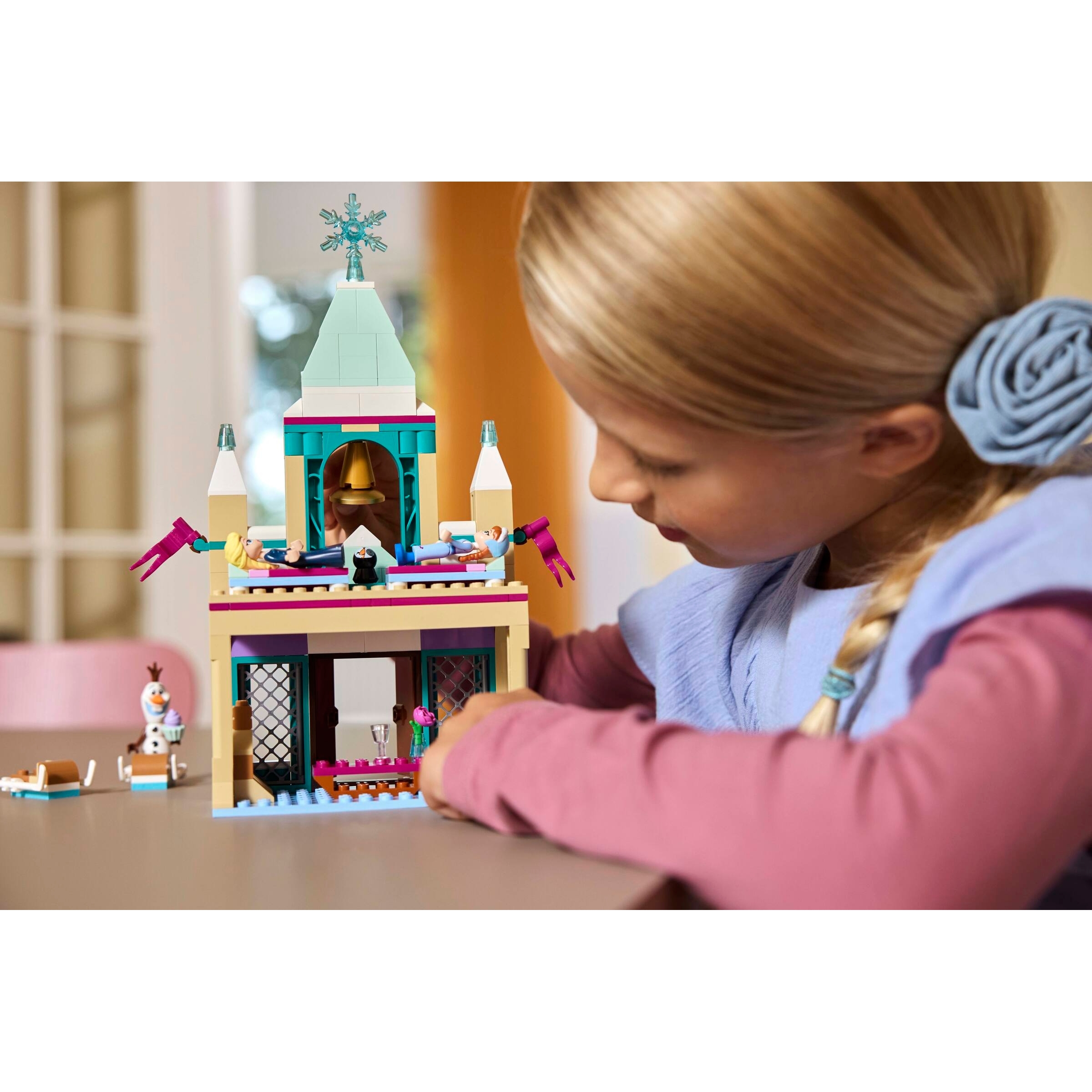 Arendelle Frozen Castle - Image 7